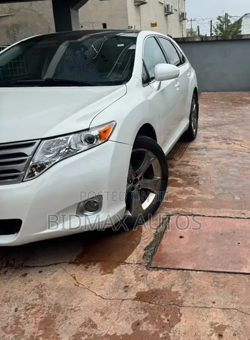 Toyota Venza V6 AWD 2010 White