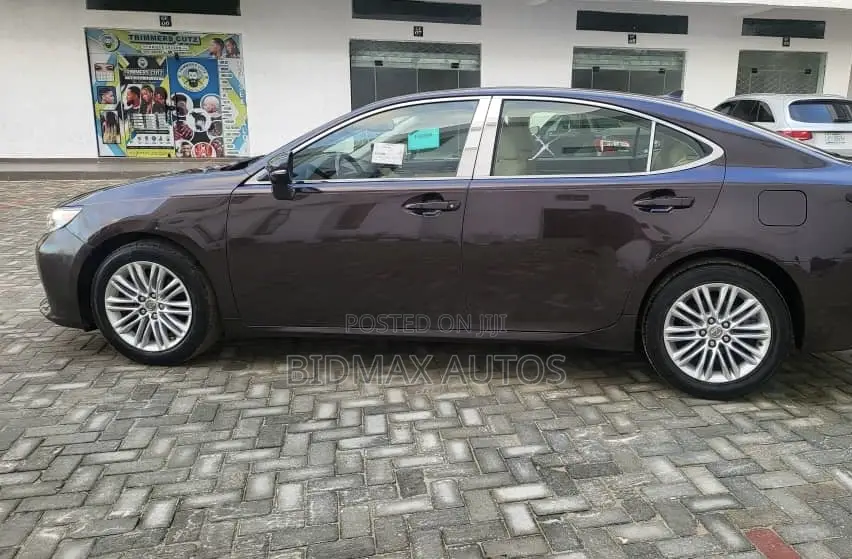 Lexus ES 350 FWD 2014 Gray