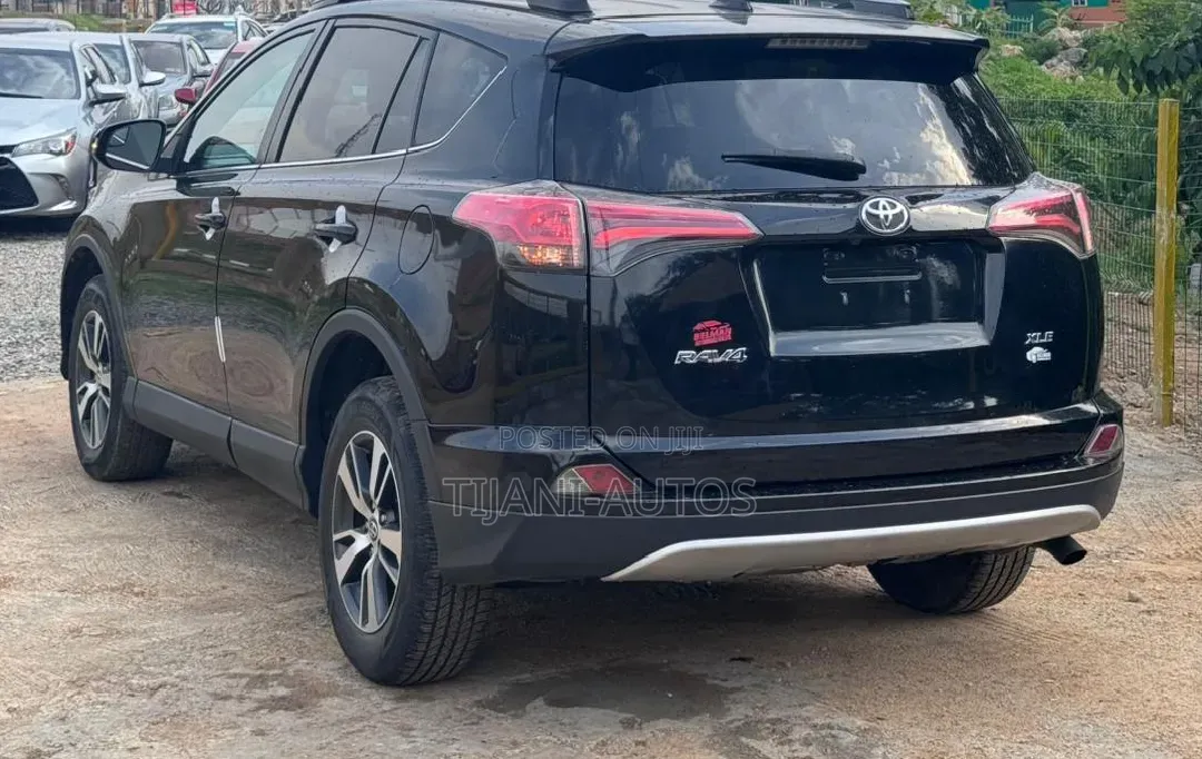 Toyota RAV4 2016 Black