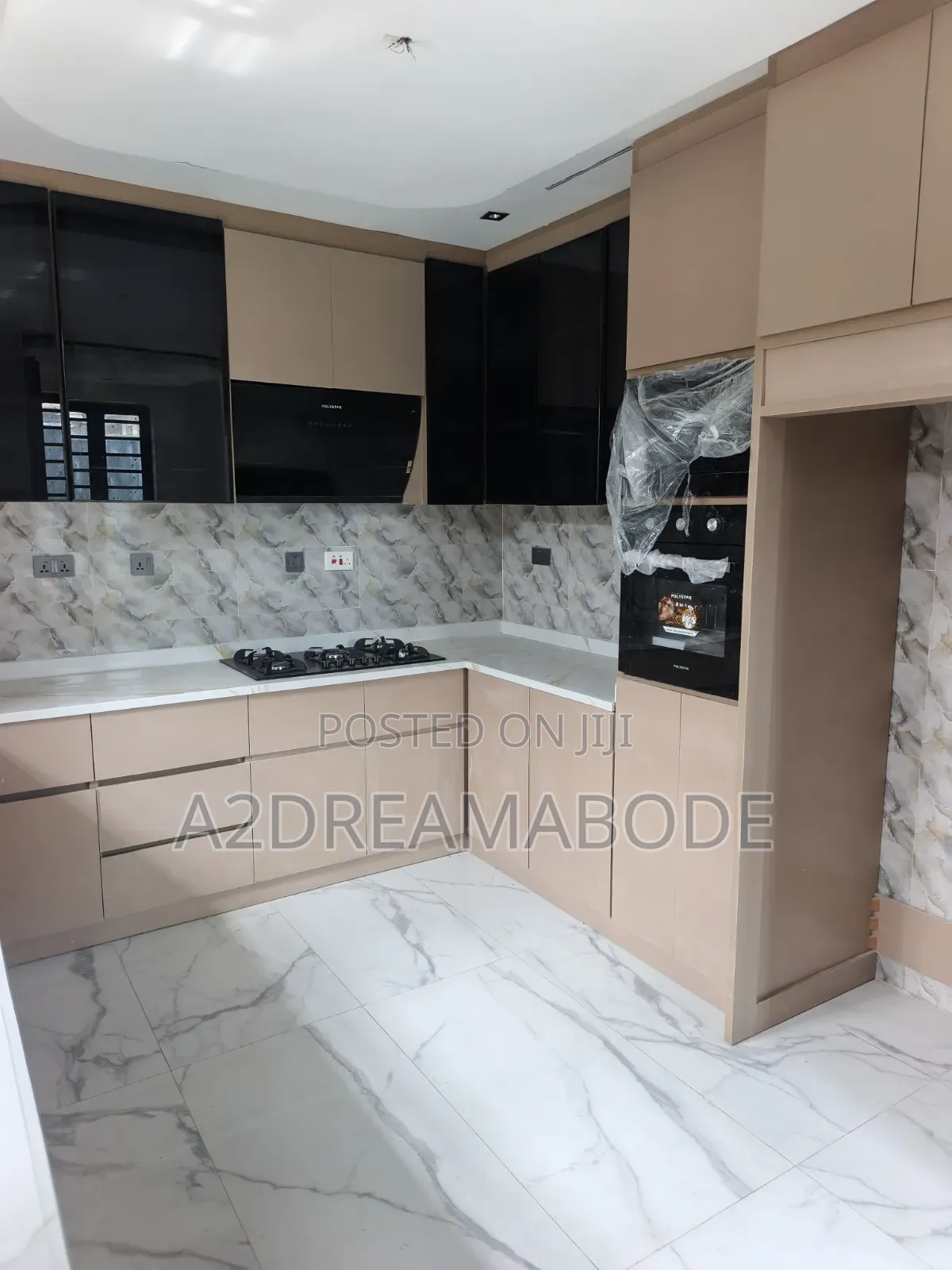 4bdrm Duplex in Off College Road, Oke-Ira / Ogba for rent