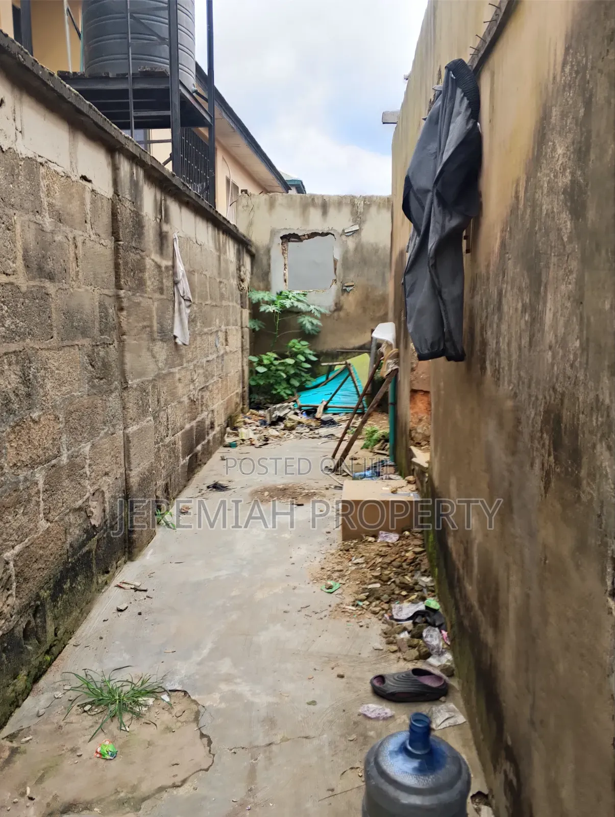 Open Space Off Ogunusi Rd for Lease