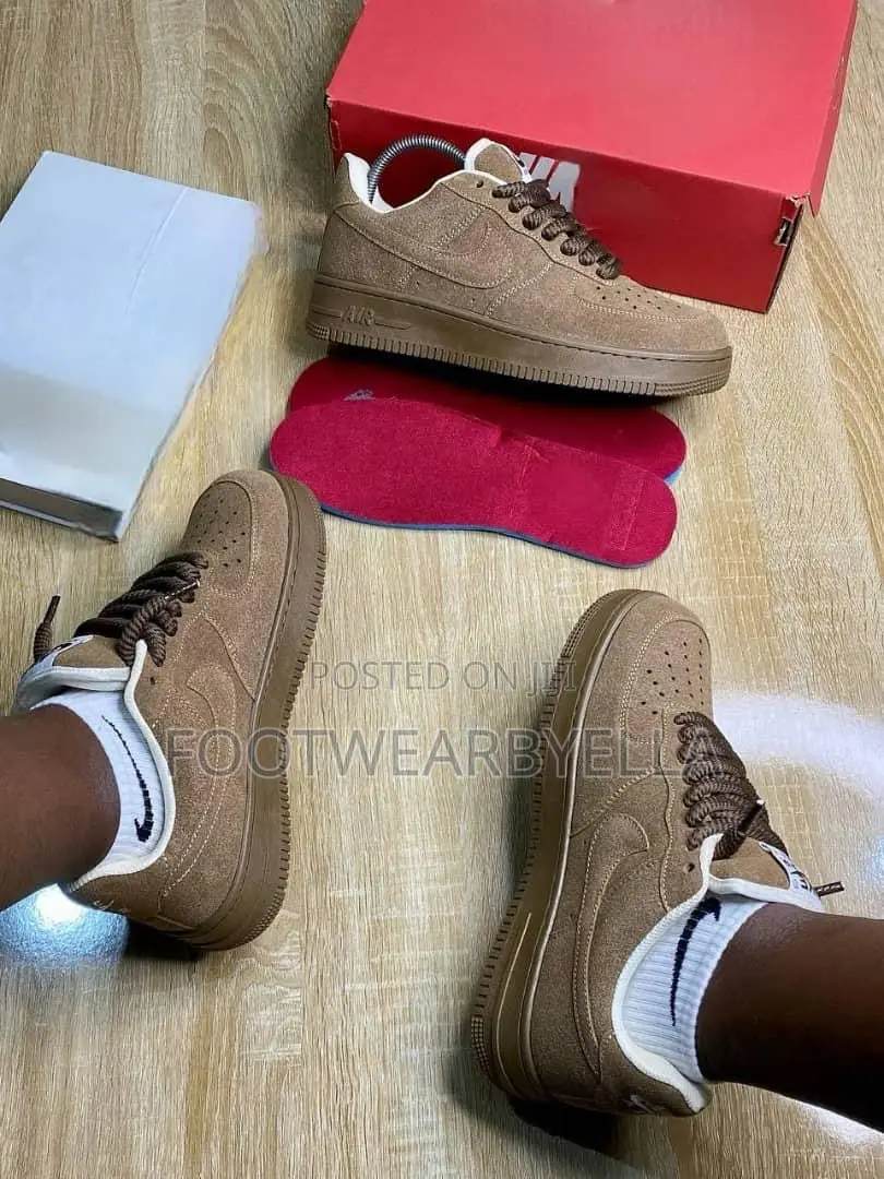 Nike Sneakers