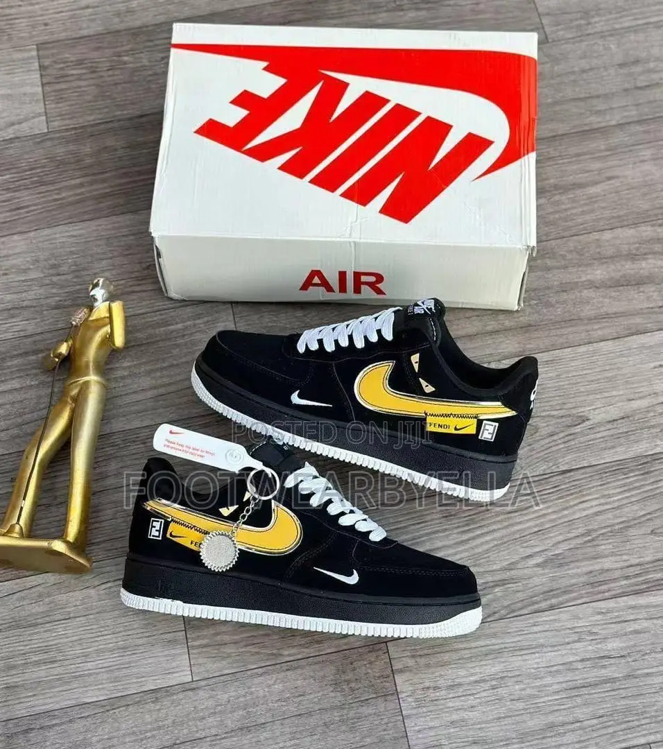 Nike Sneakers
