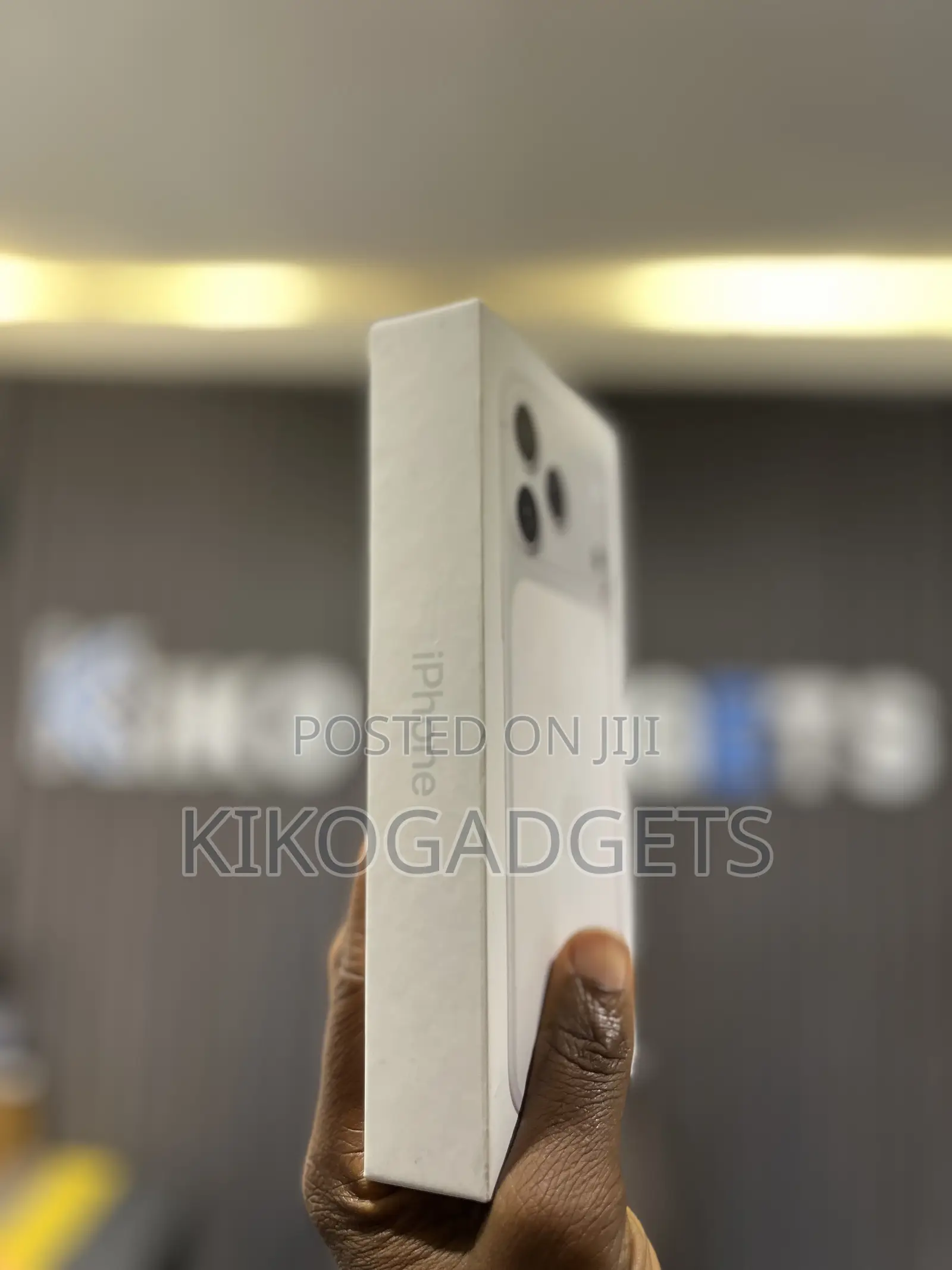 New Apple iPhone 17 Pro Max 256 GB White