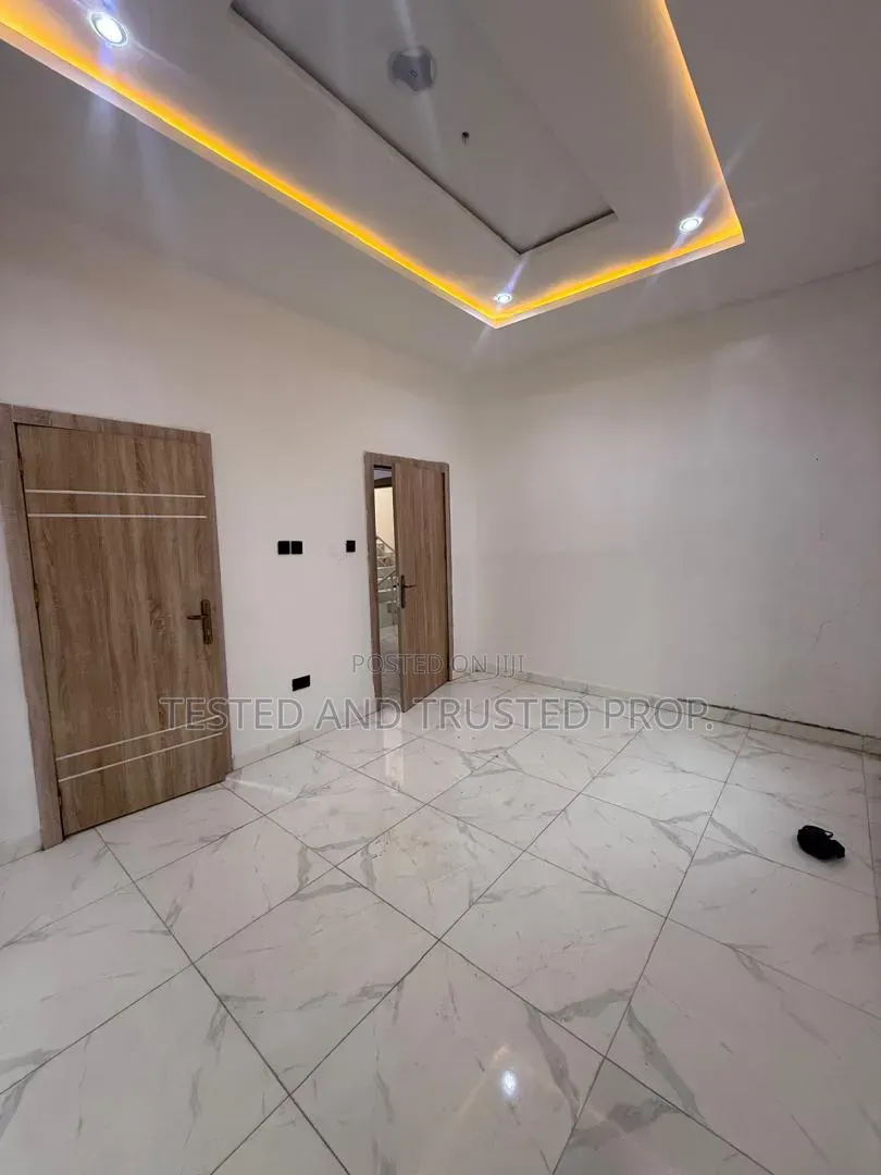 Furnished Mini Flat in Ologolo for rent