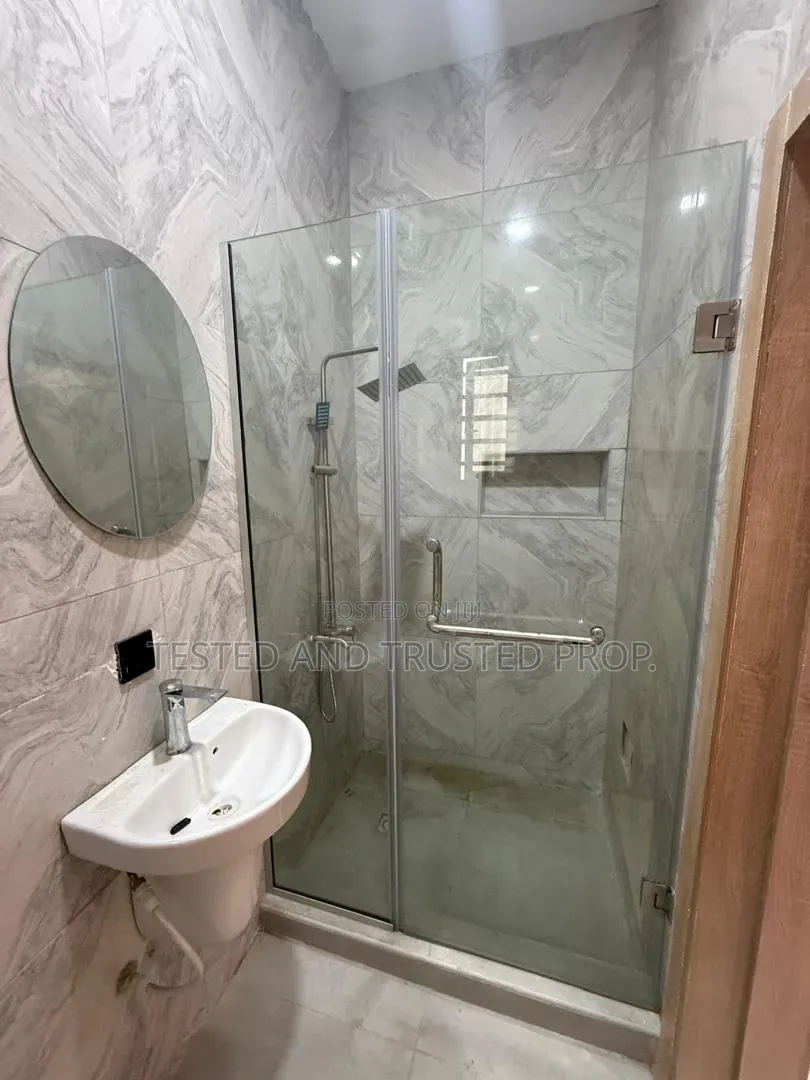 Furnished Mini Flat in Ologolo for rent