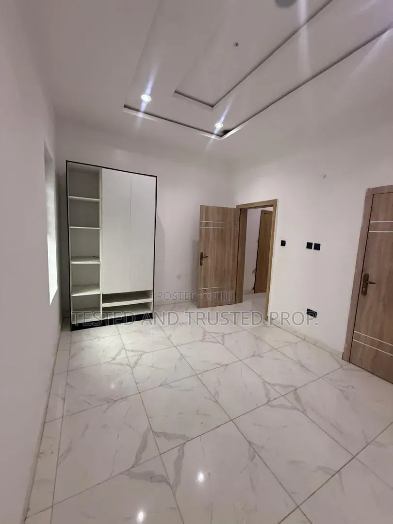 Furnished Mini Flat in Ologolo for rent