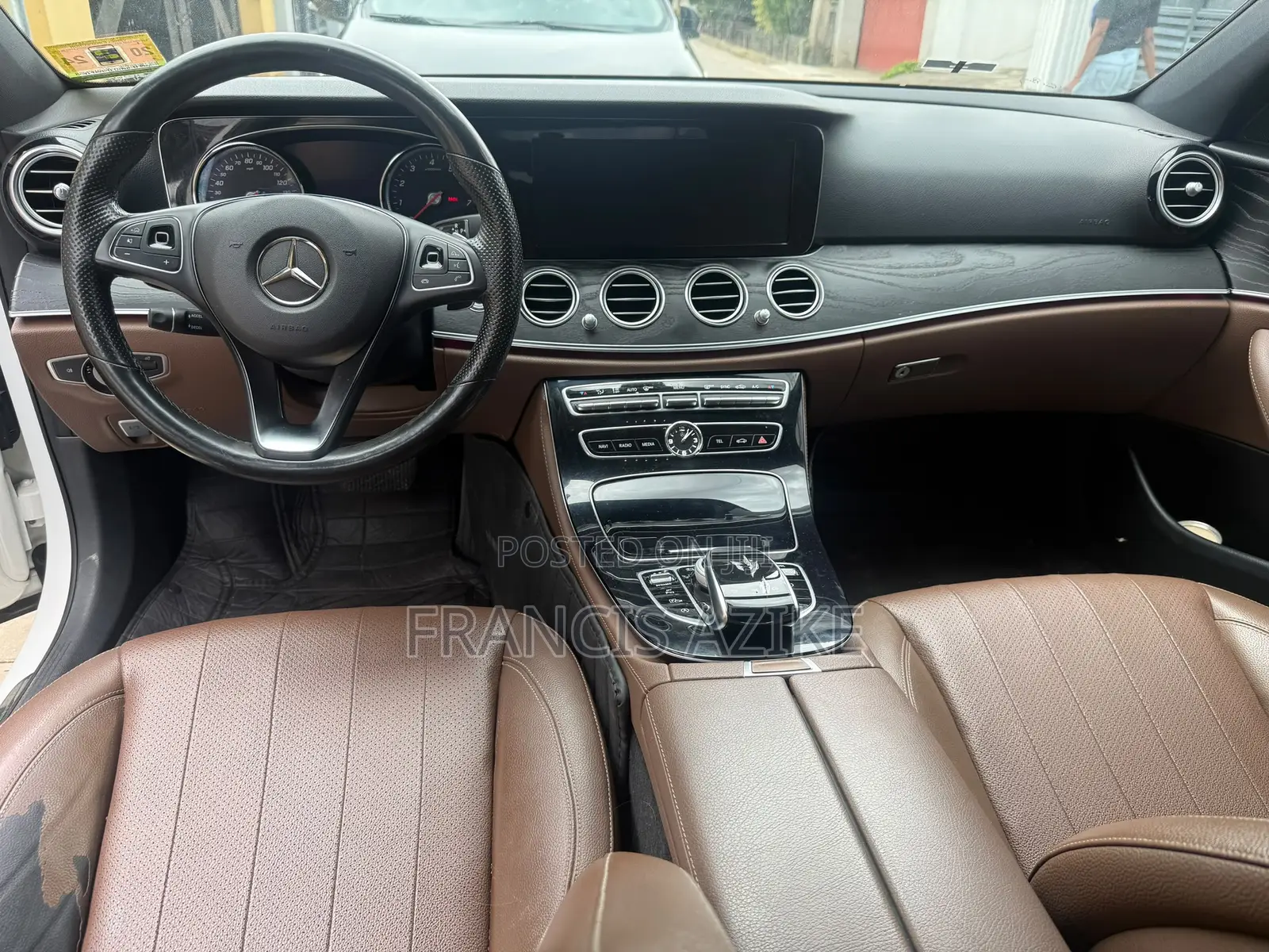Mercedes-Benz 300E 2017 White