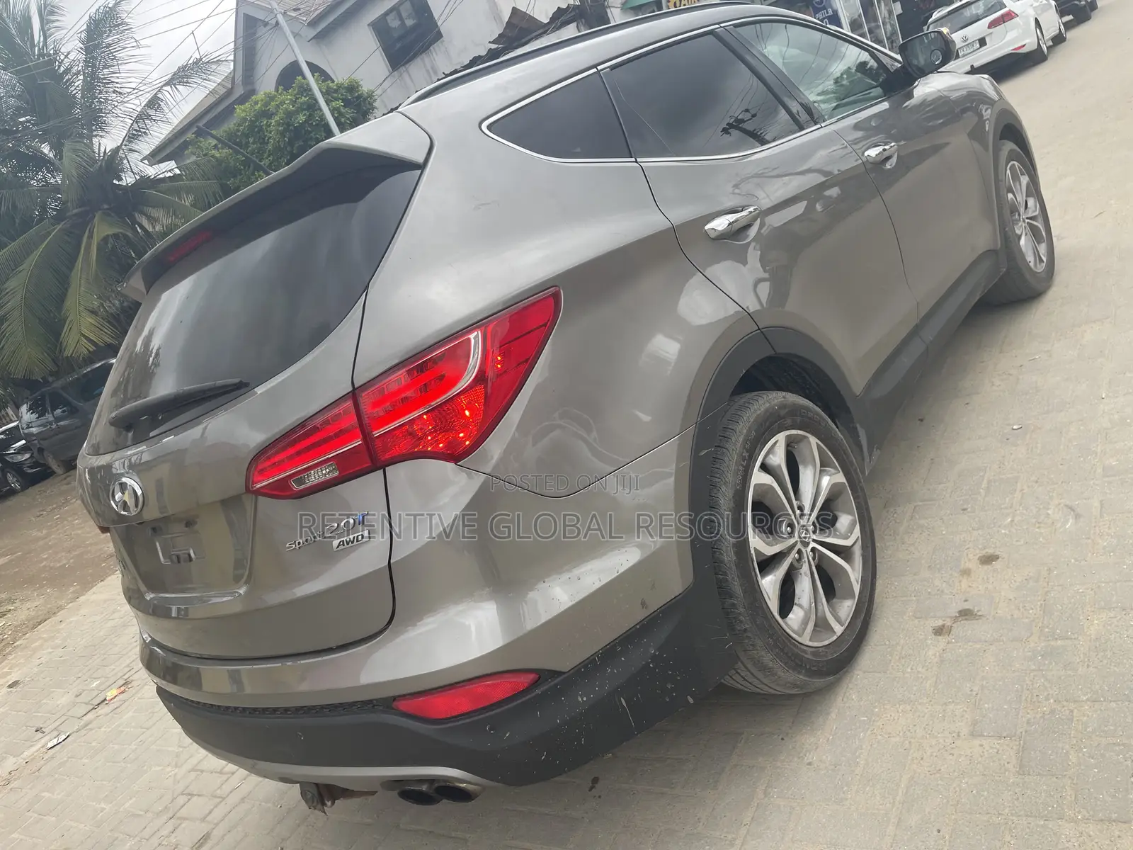 Hyundai Santa Fe Limited 4dr SUV AWD (3.3L 6cyl 6A) 2015 Gray
