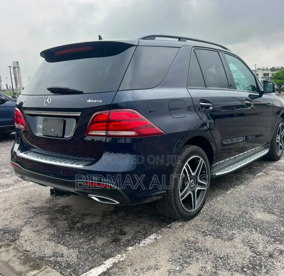 Mercedes-Benz GLE-Class GLE 350 2018 Blue