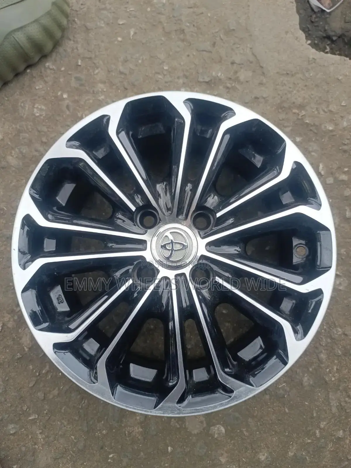14inches for Toyota Corolla Old Model Black and Stainless Available