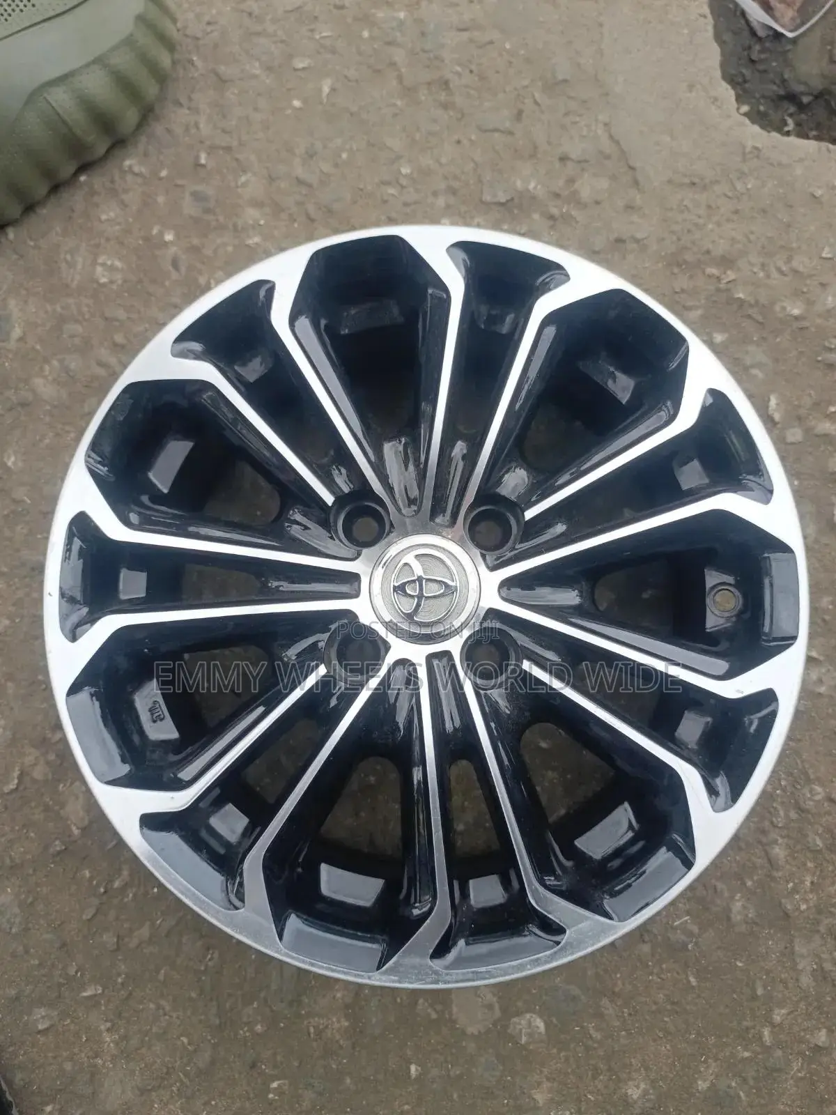 14inches for Toyota Corolla Old Model Black and Stainless Available