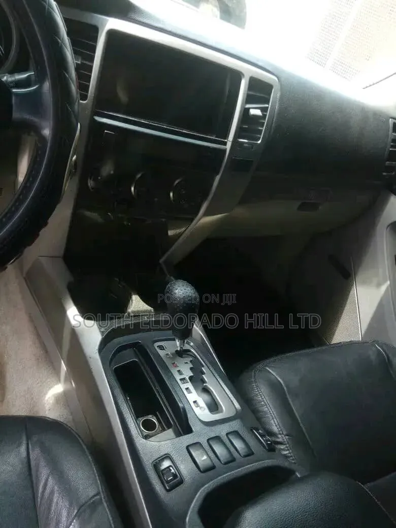 Toyota 4-Runner Limited 4x4 V6 2006 Black