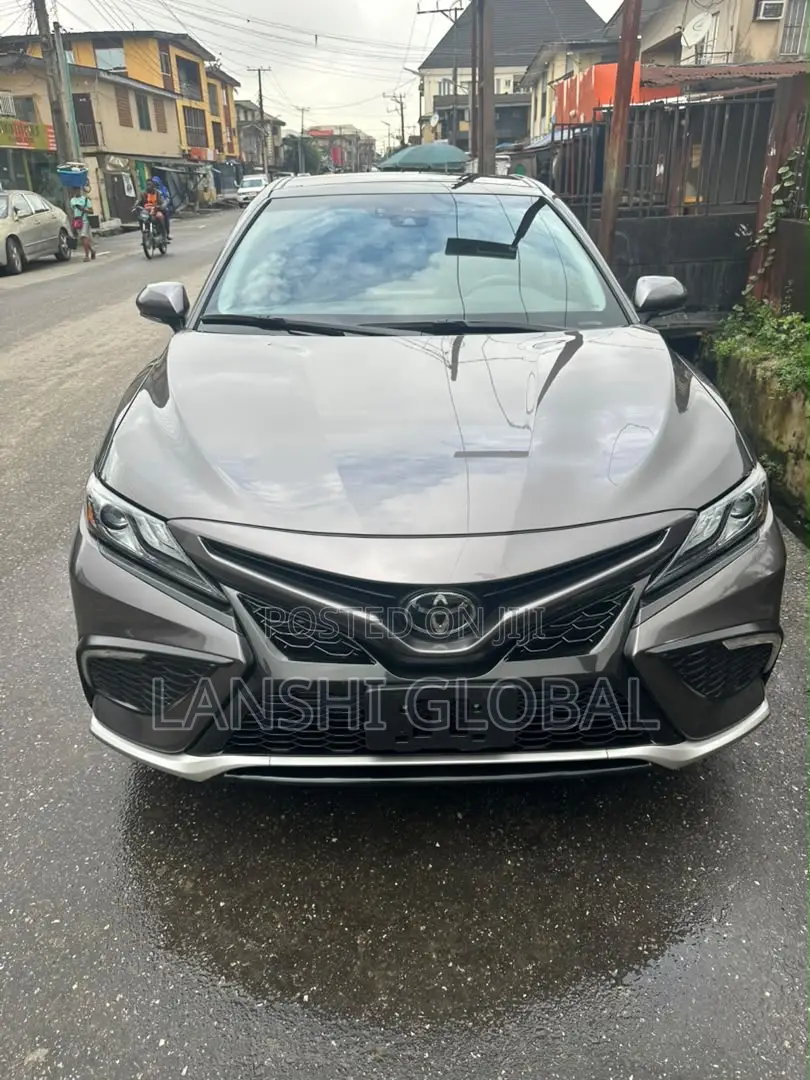 Toyota Camry XSE 2023 Gray
