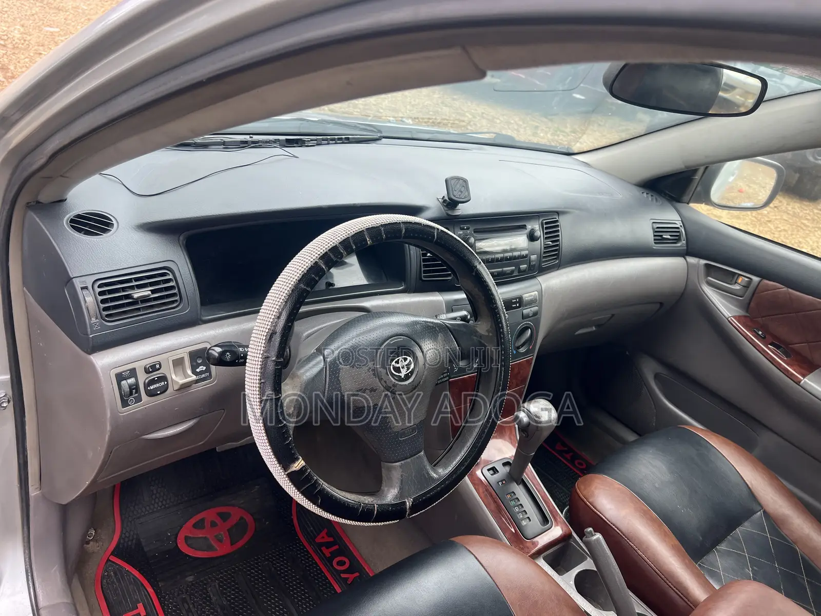 Toyota Corolla LE 2004 Silver