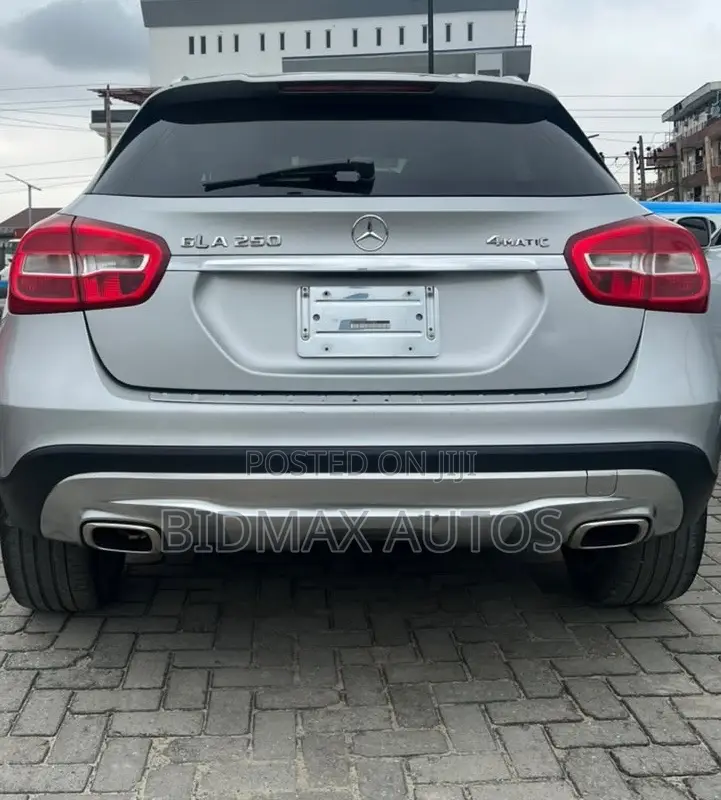 Mercedes-Benz GLA 250 2015 Silver