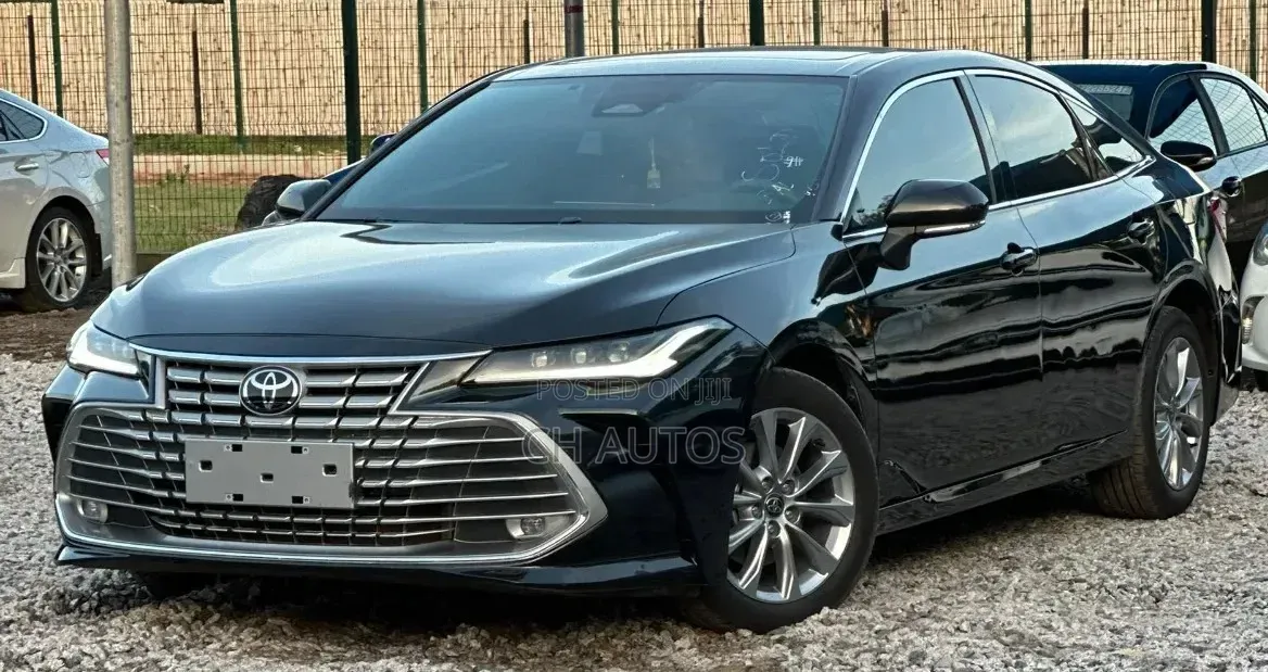 Toyota Avalon 2025 Black