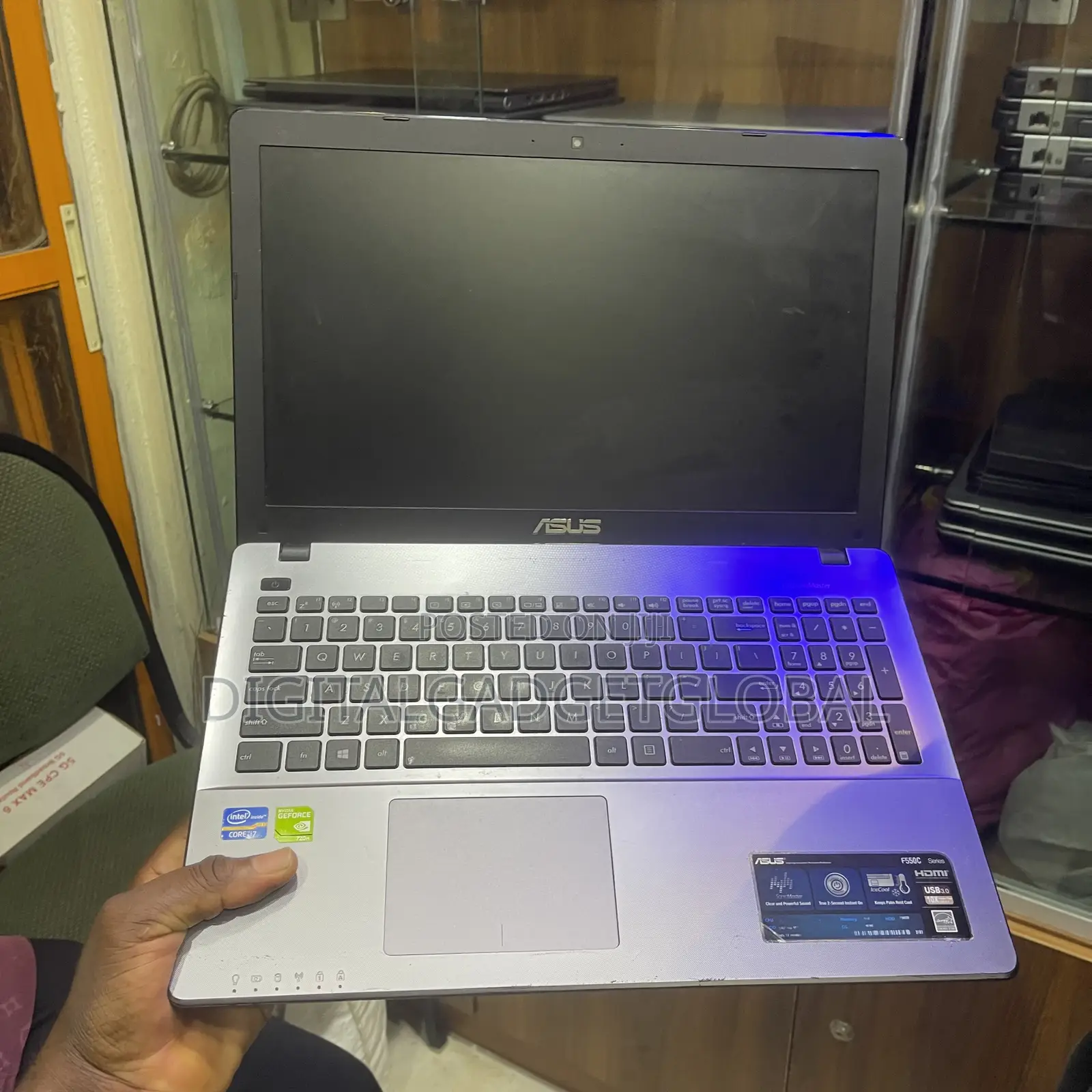 Laptop Asus F550CC 8GB Intel Core i7 SSD 128GB