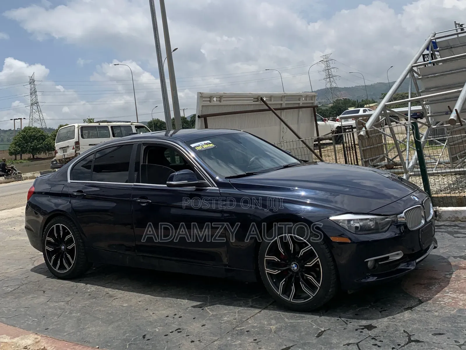 BMW 320i 2014 Black