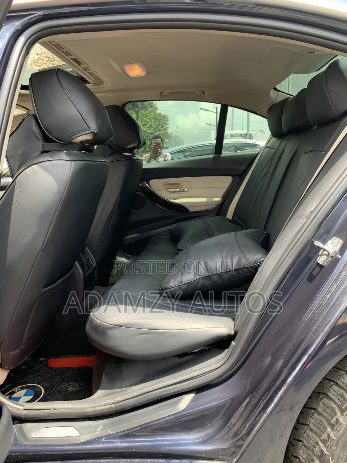 BMW 320i 2014 Black