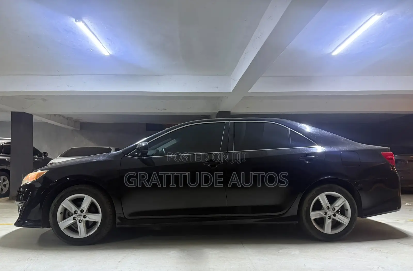 Toyota Camry SE 4dr Sedan (2.5L 4cyl 6A) 2013 Black