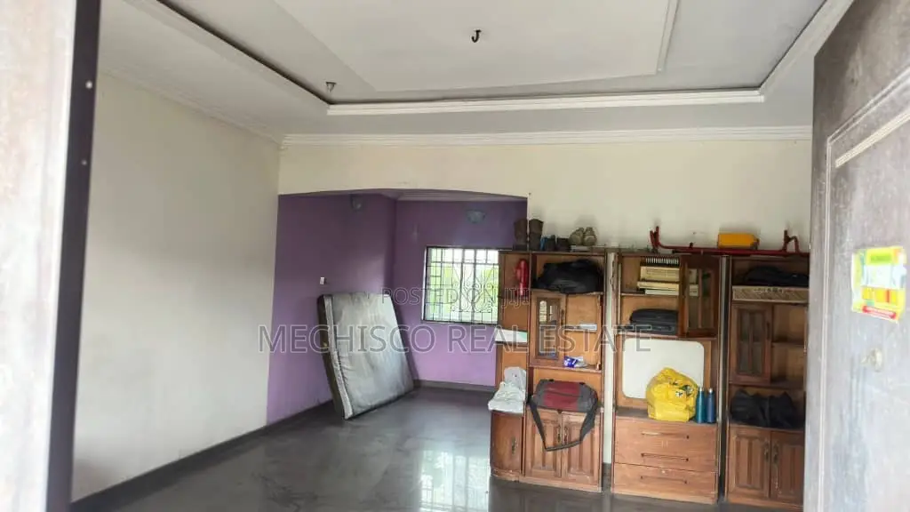 2bdrm Block of Flats in Rumuigbo for rent
