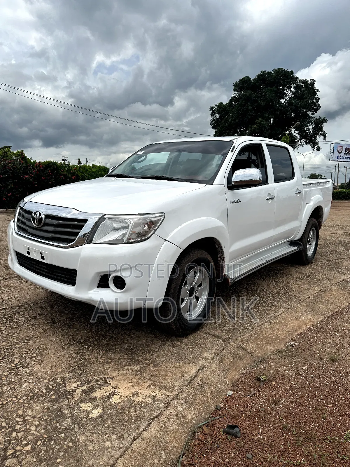 Toyota Hilux 2006 White