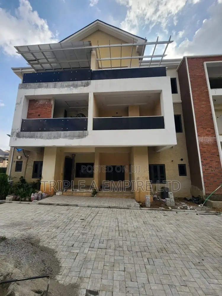 5bdrm Duplex in Katampe Extension for sale
