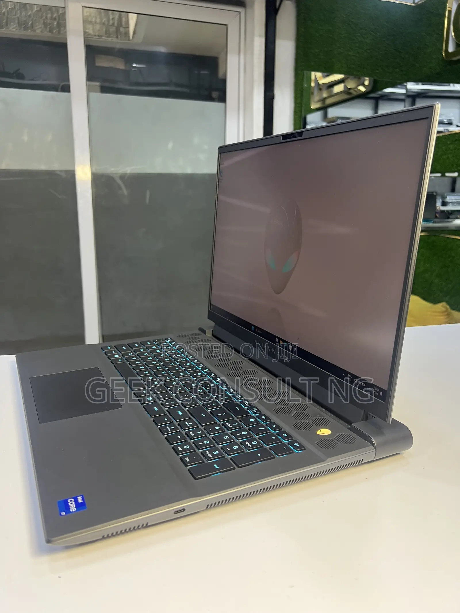 Laptop Alienware M18 R2 16GB Intel Core i7 SSD 1T