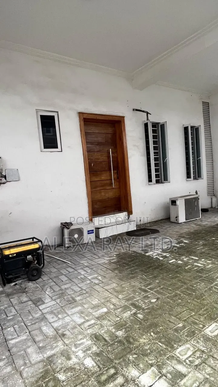 1bdrm Shared Apartment in Ikota Gra Estate for rent