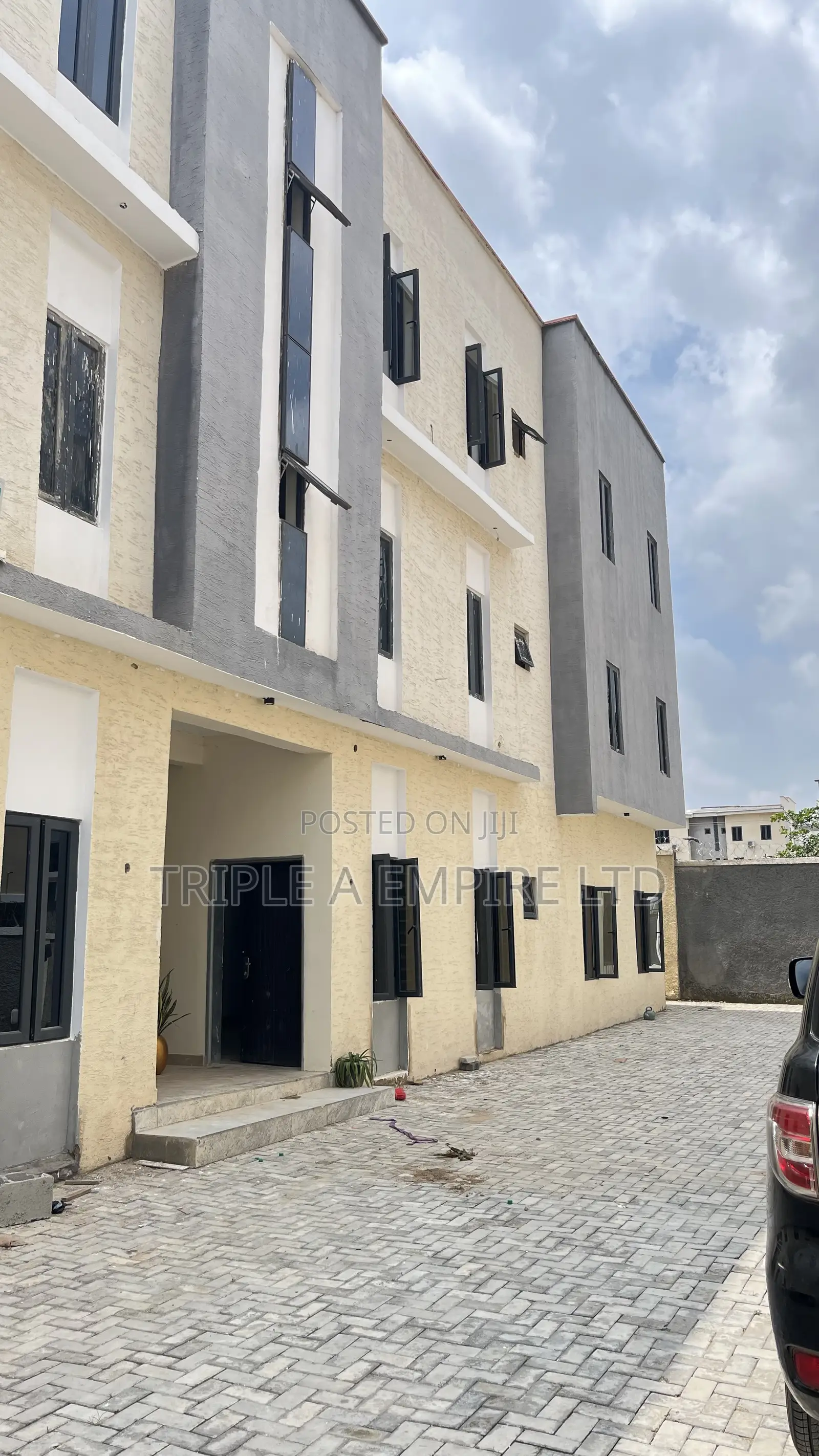 3bdrm Apartment in Jahi for sale