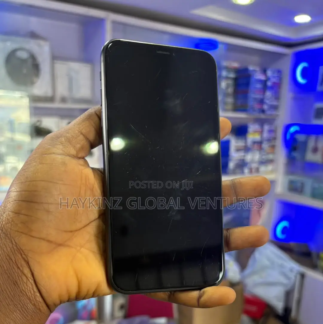 Apple iPhone XR 64 GB Black