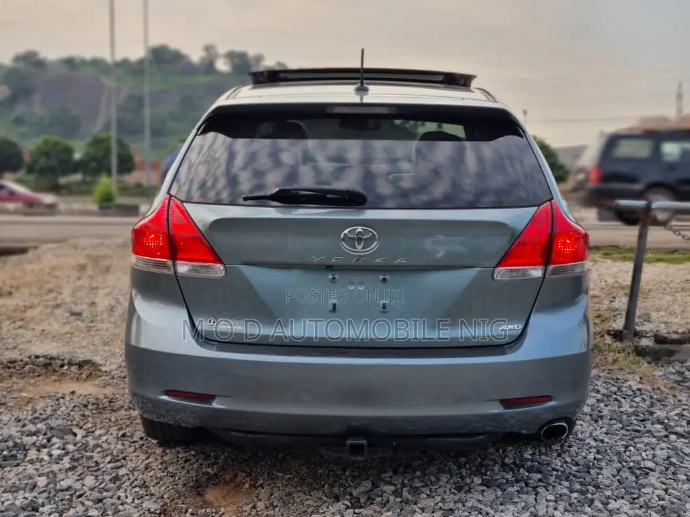 Toyota Venza XLE 2011 Green