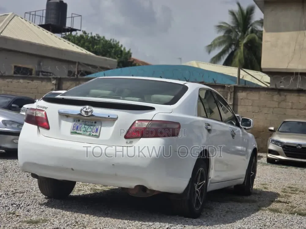 Toyota Camry 2009 White