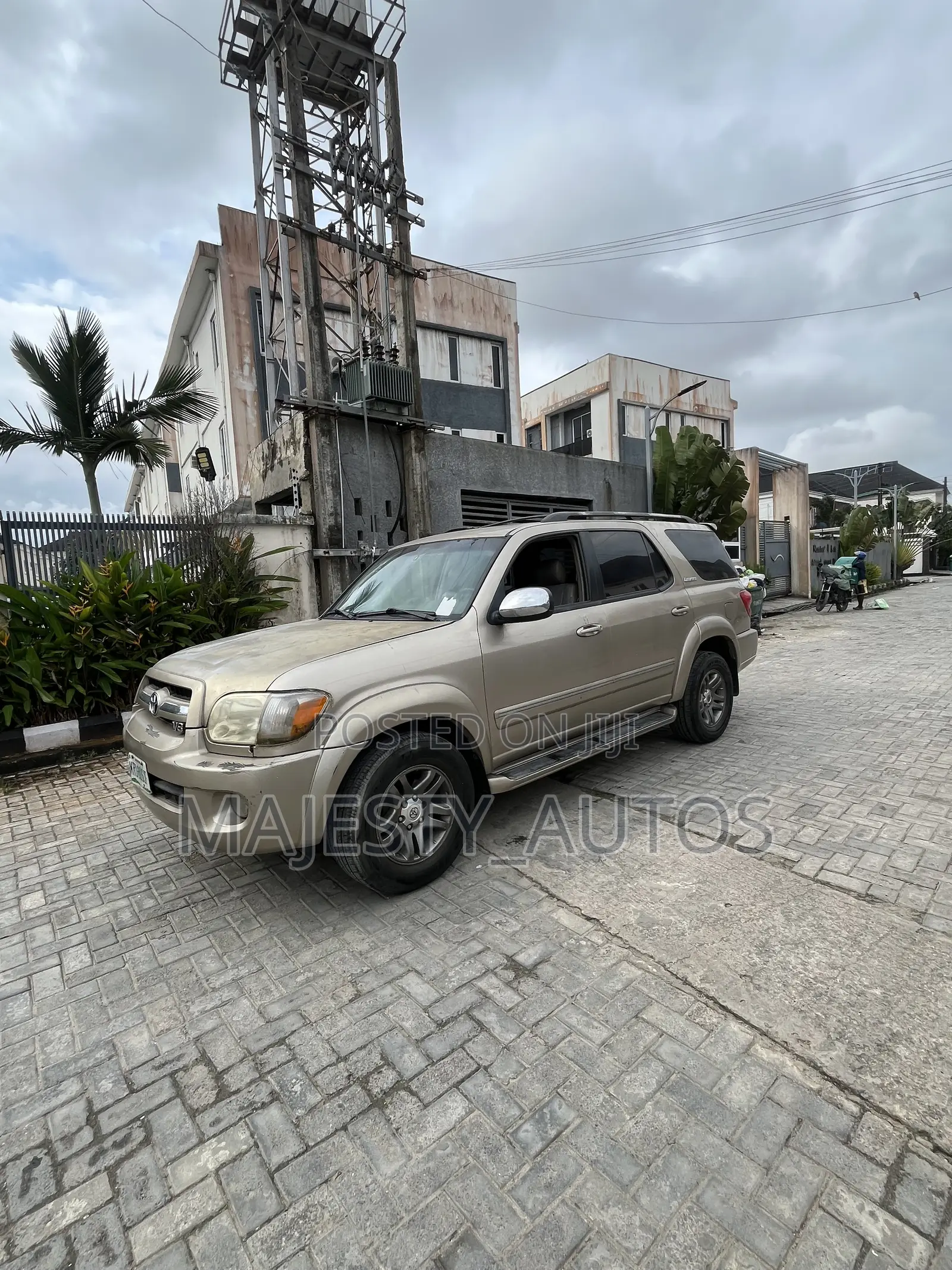 Toyota Sequoia 2008 Gold