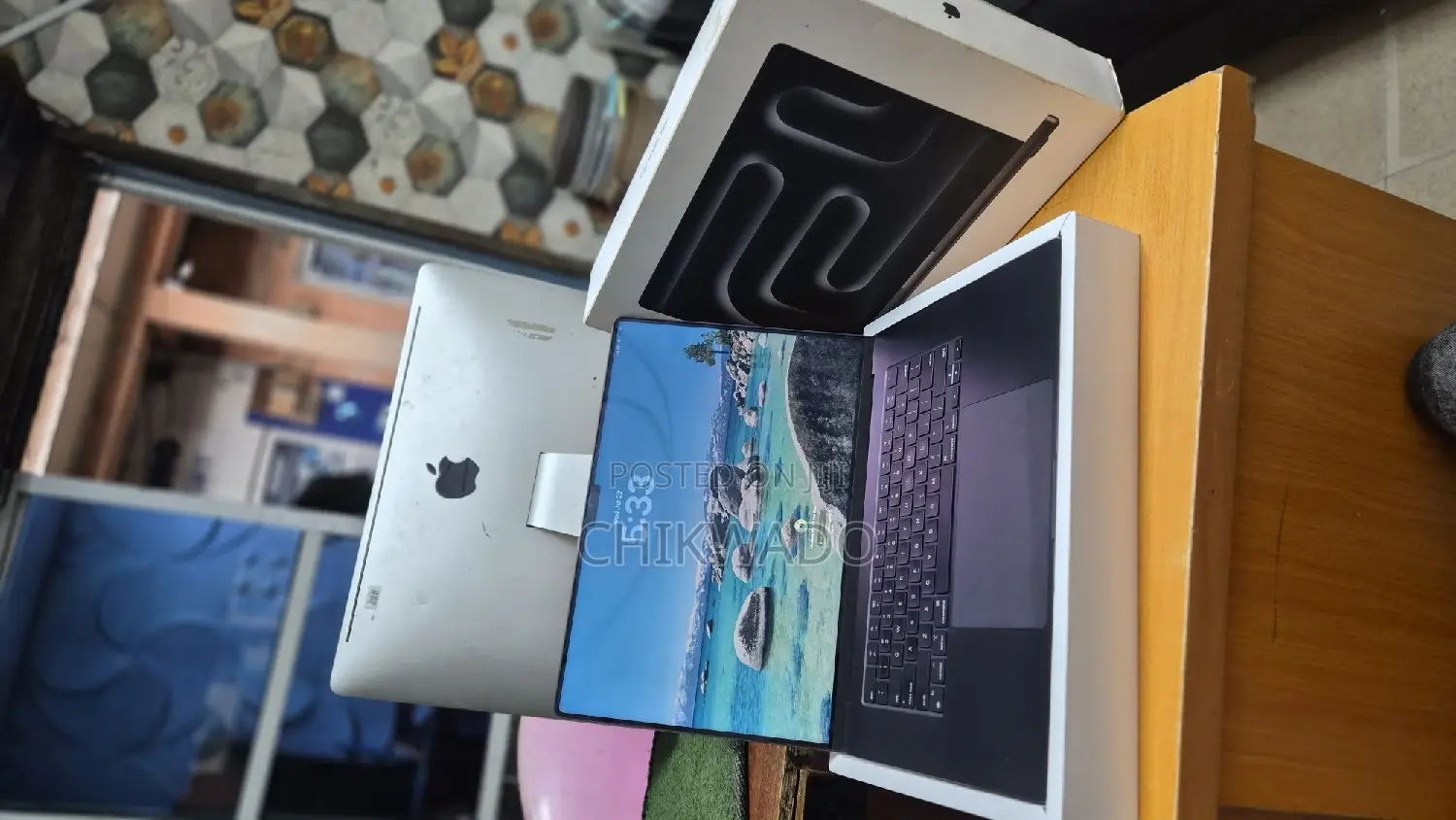 Laptop Apple MacBook Pro 2023 M3 Pro 18GB Apple M3 Pro SSD 512GB