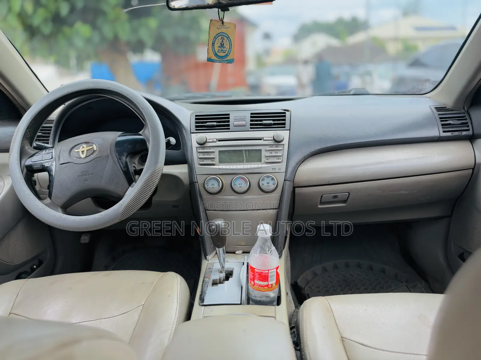 Toyota Camry Base 4dr Sedan (2.5L 4cyl 6M) 2010 Black