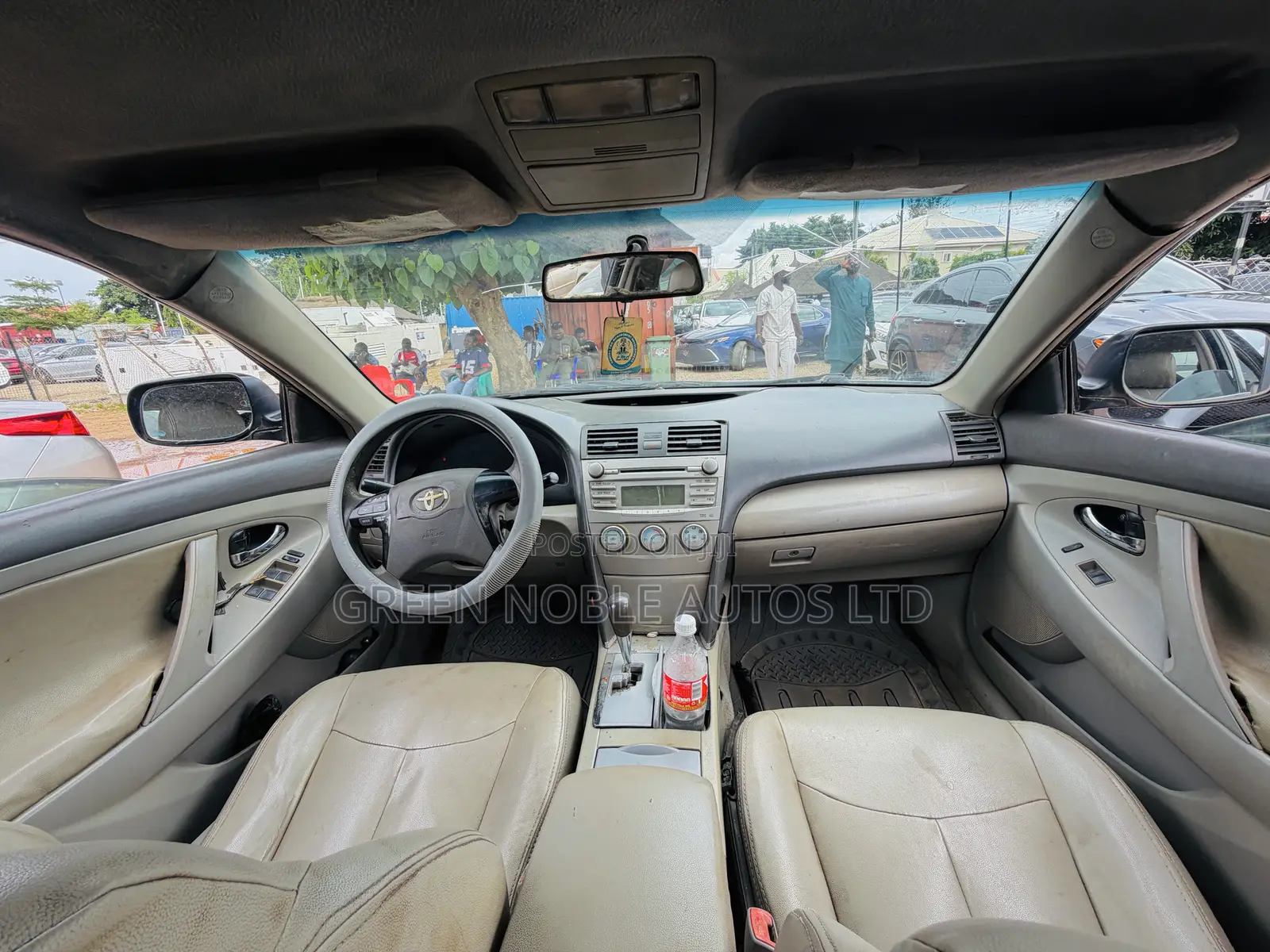 Toyota Camry Base 4dr Sedan (2.5L 4cyl 6M) 2010 Black
