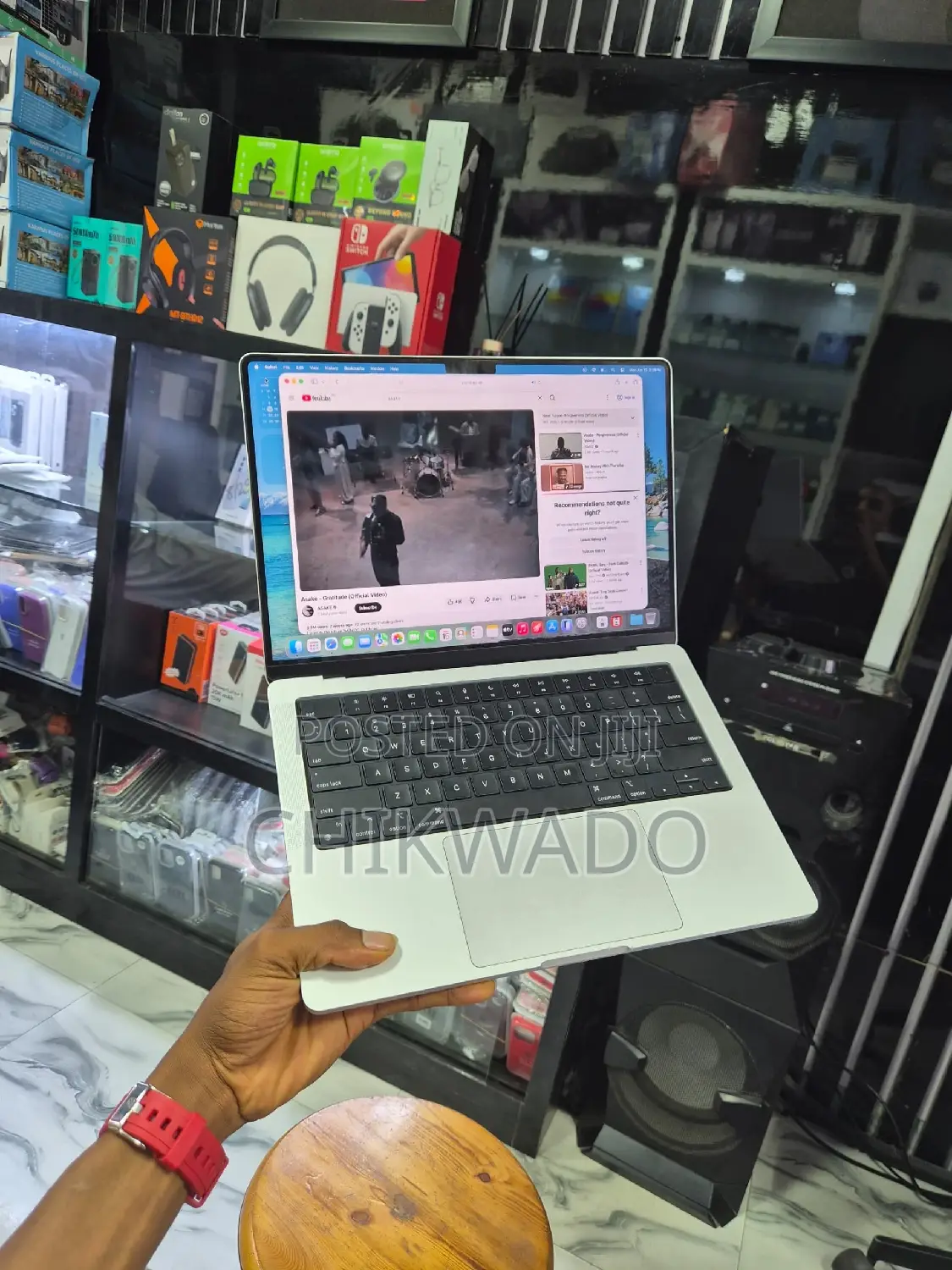 Laptop Apple MacBook Pro 2021 M1 16GB Apple M1 Pro SSD 512GB