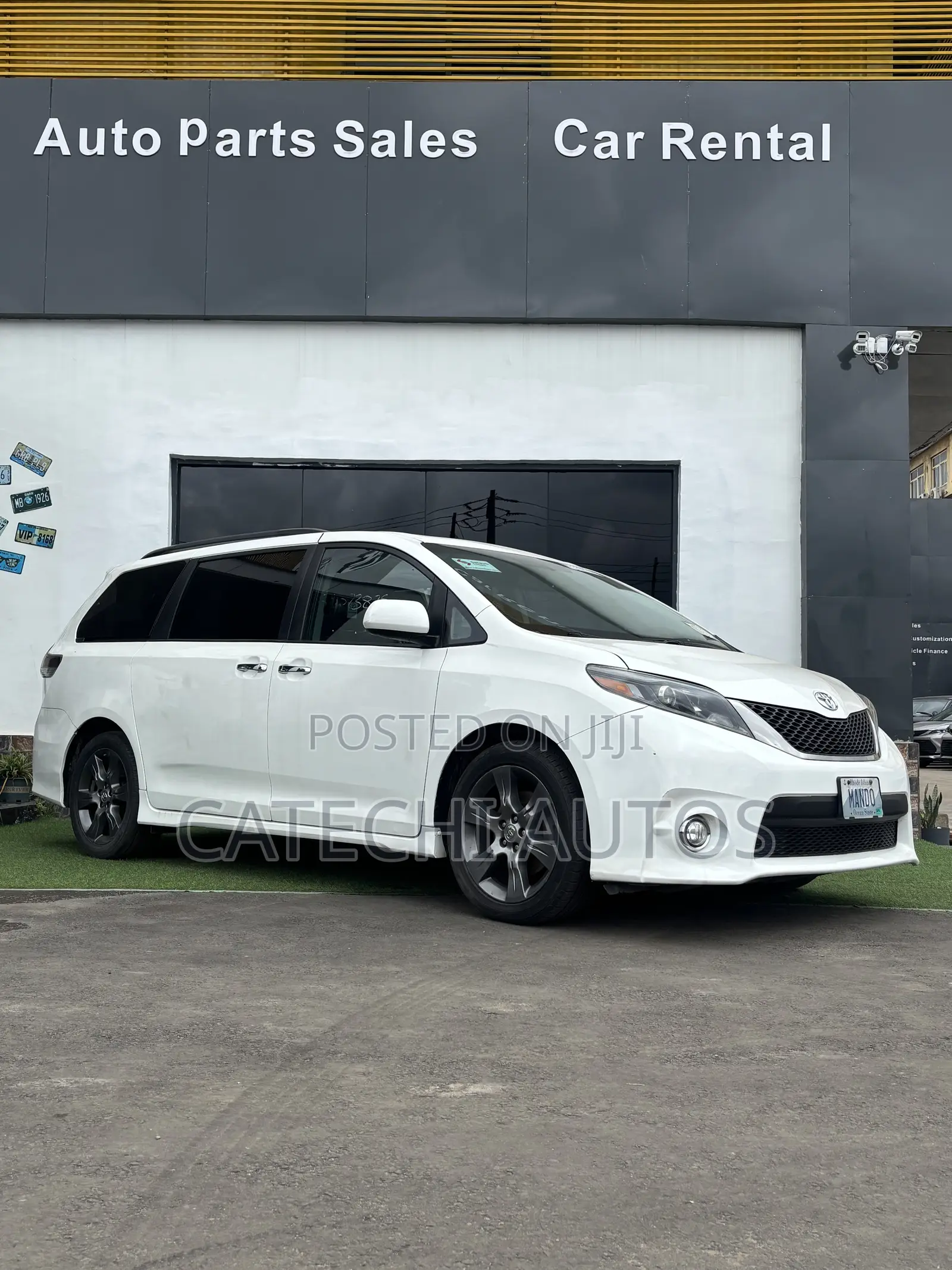 Toyota Sienna 2015 White