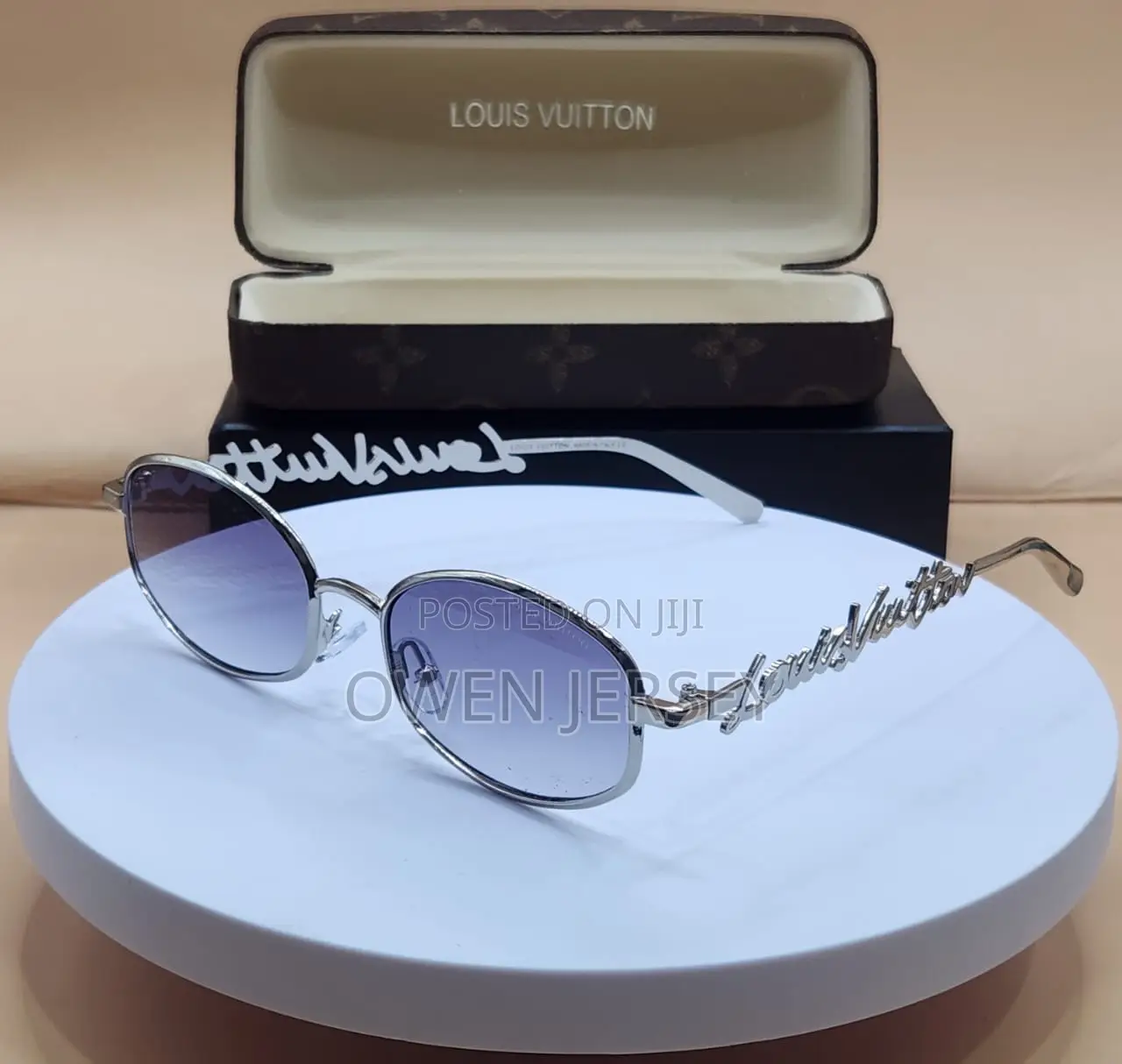 Louis Vuitton Gold-Tone Oval Sunglasses – Gradient Brown Lenses