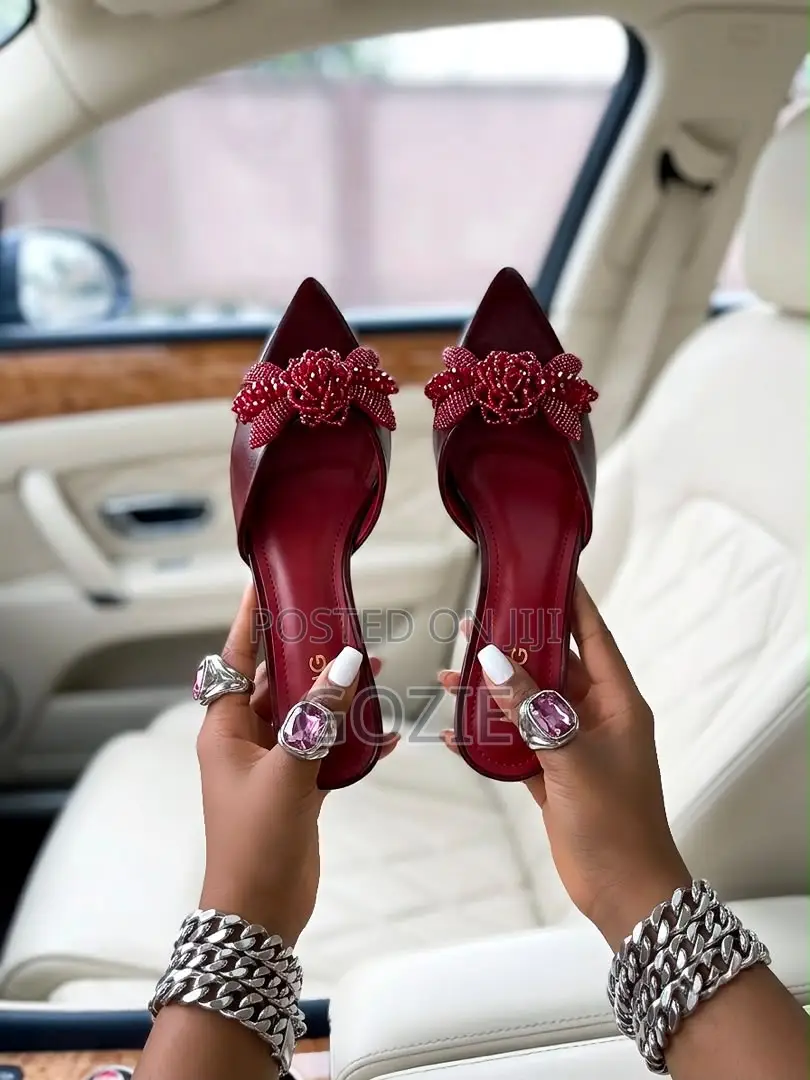 Gorgeous Mango Slippers With Kitten Heels