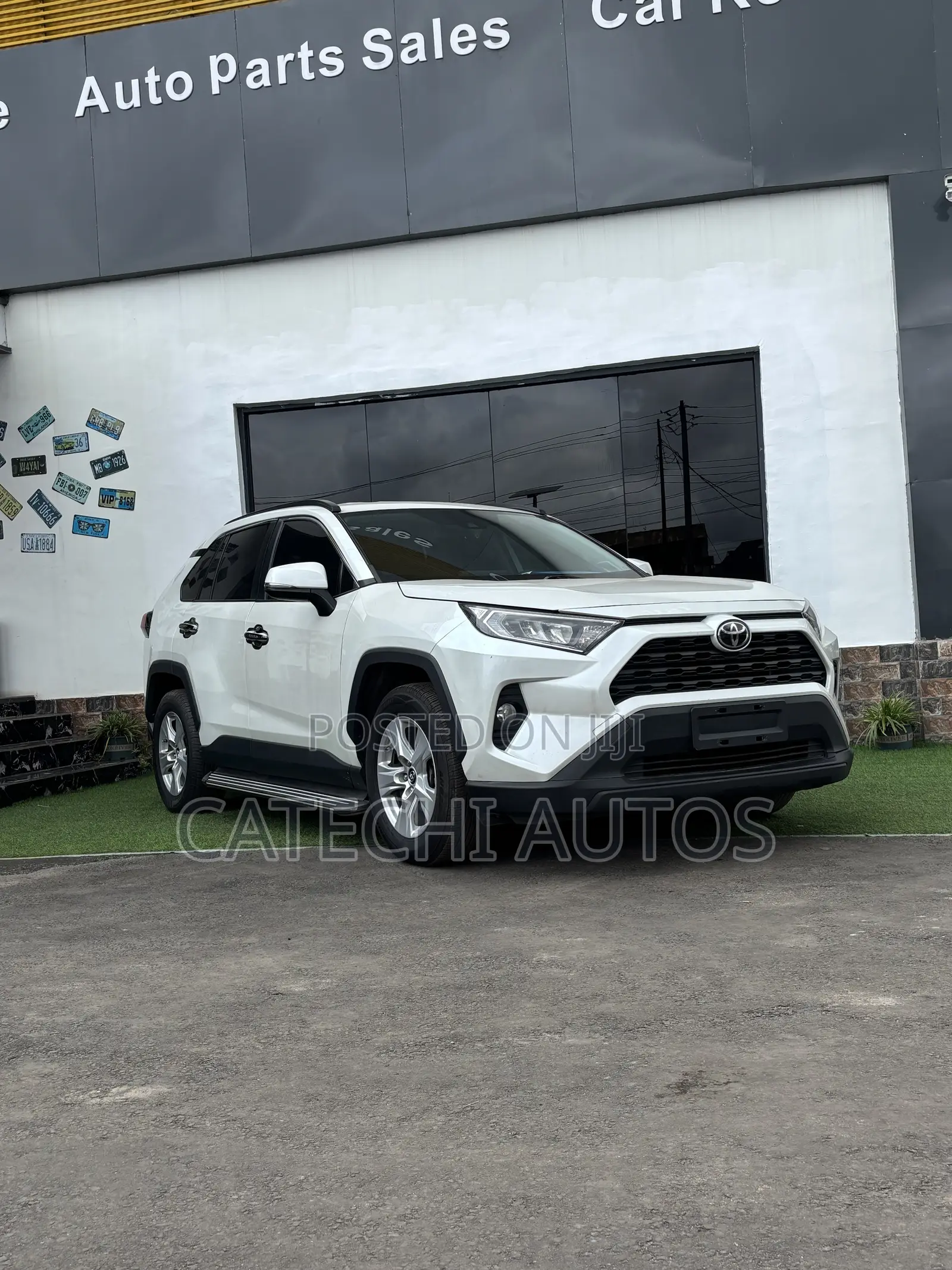 Toyota RAV4 2020 White