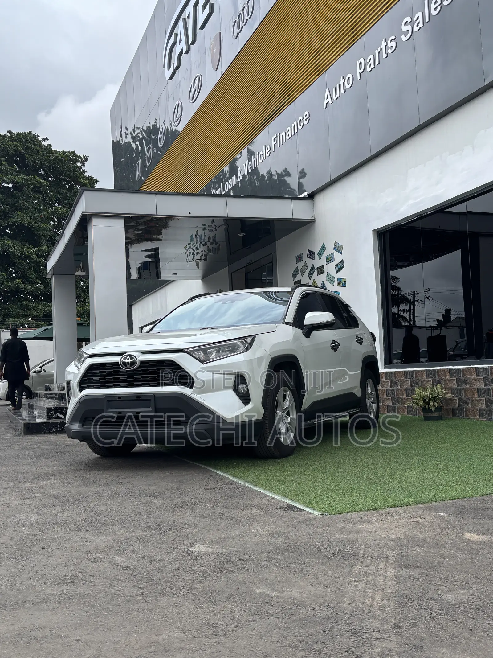 Toyota RAV4 2020 White