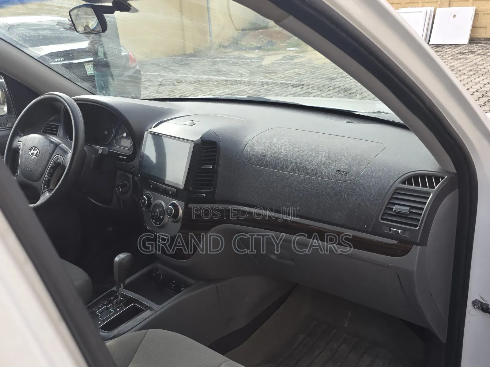 Hyundai Santa Fe GLS 2010 White