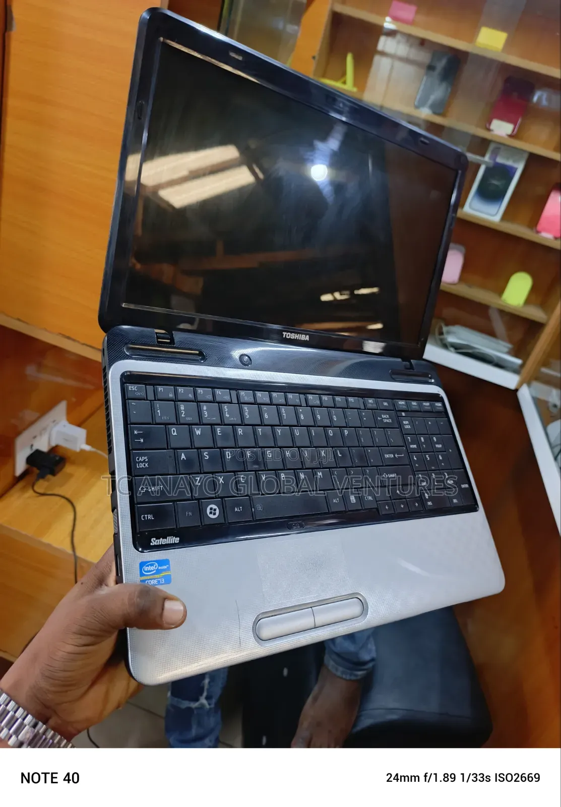 Laptop Toshiba Satellite L755 8GB Intel Core i3 HDD 320GB