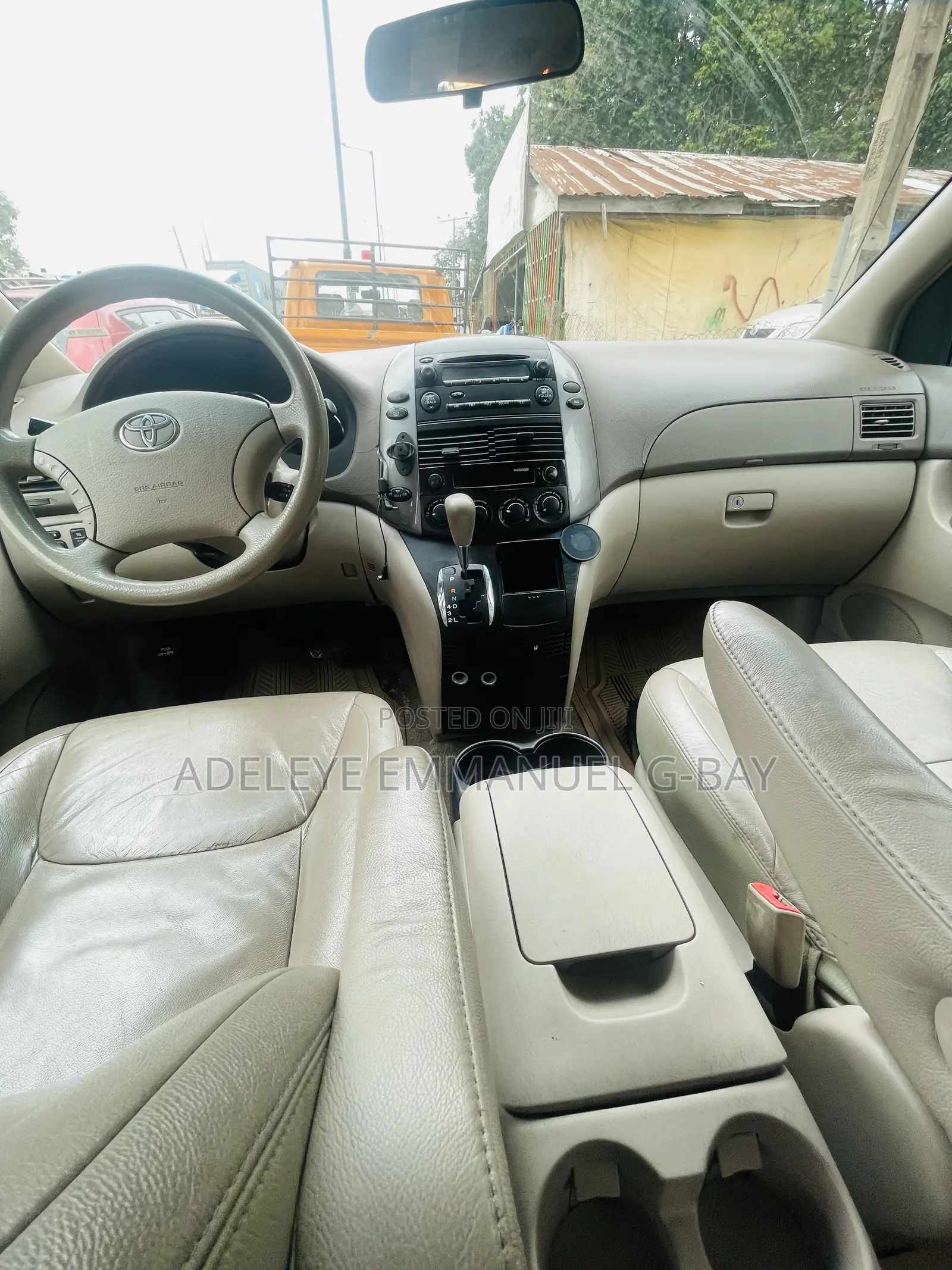 Toyota Sienna LE AWD 2005 Gold