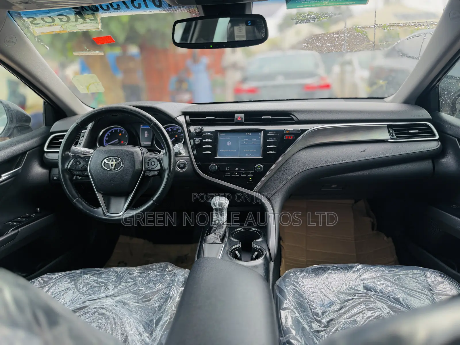 Toyota Camry SE FWD (2.5L 4cyl 8AM) 2018 Silver