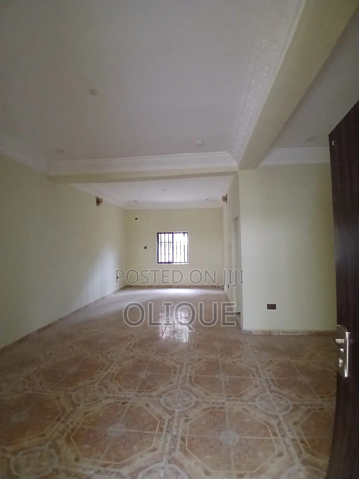 3bdrm Block of Flats in Wuse 2 for rent