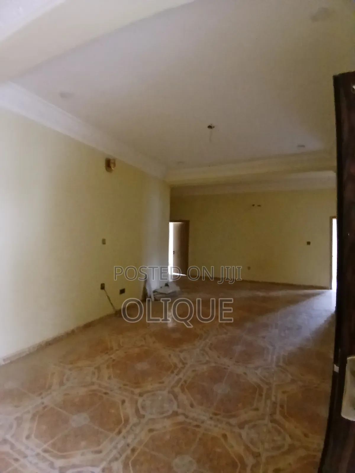 3bdrm Block of Flats in Wuse 2 for rent